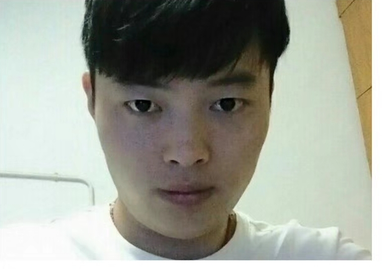 小张哥哥的第一张照片--成都相亲服务中心