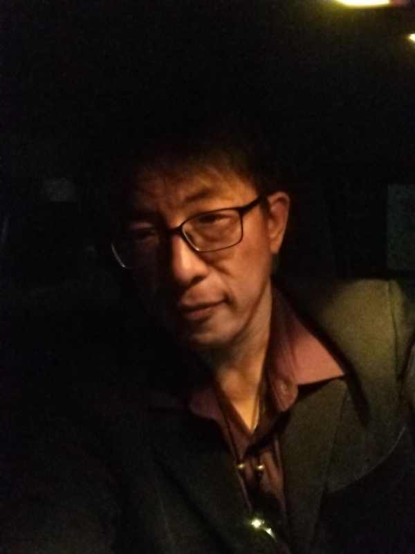 隱姓埋名的第一张照片--成都相亲服务中心