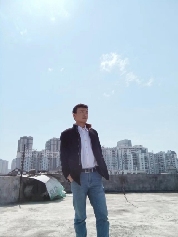 蓝色心情的第一张照片--成都相亲服务中心