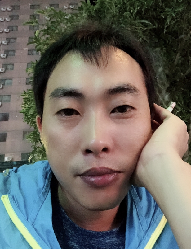 一直在路上的第一张照片--成都相亲服务中心