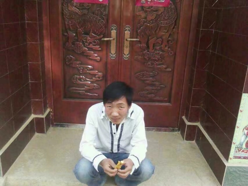 潘先生的第一张照片--成都相亲服务中心