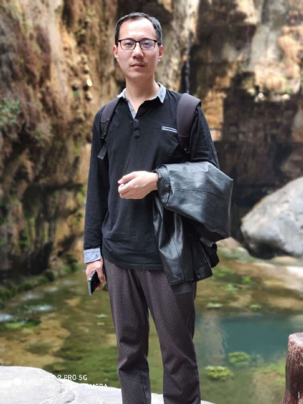 追日的第一张照片--成都相亲服务中心