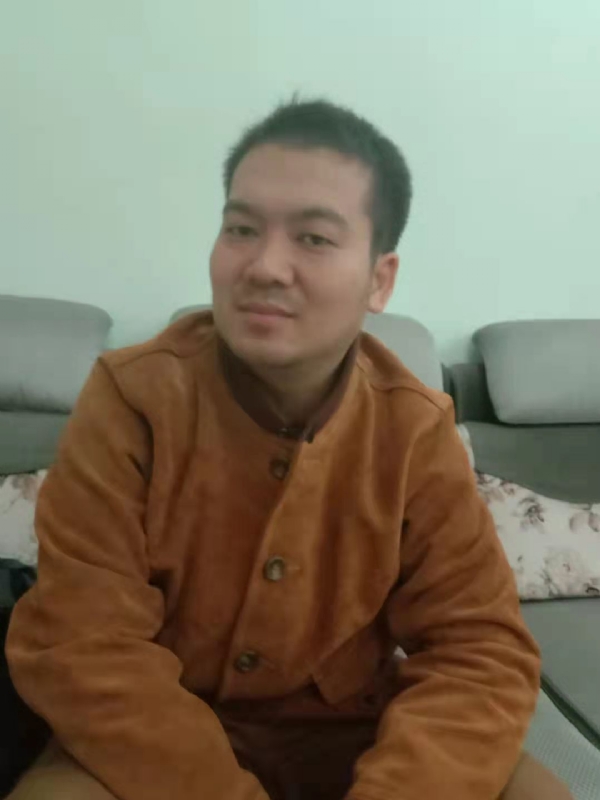 艺民的第一张照片--成都相亲服务中心