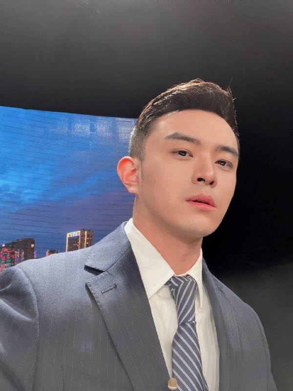 韩哥的第二张照片--成都相亲服务中心