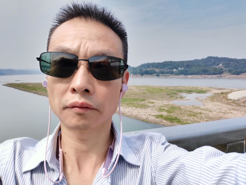 猪哥哥的第一张照片--成都相亲服务中心