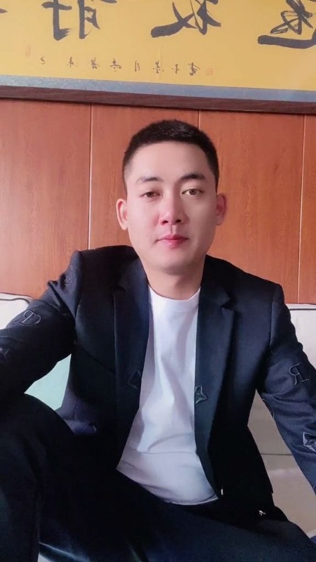 李泽胜的第一张照片--成都相亲服务中心