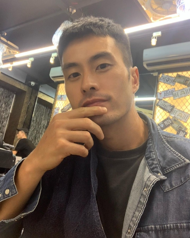 伟业强哥的第一张照片--成都相亲服务中心