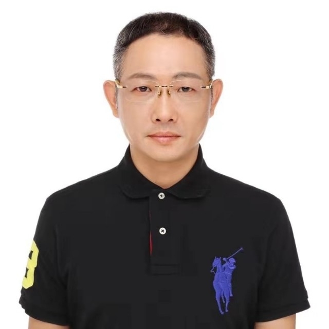邱先森的第一张照片--成都相亲服务中心