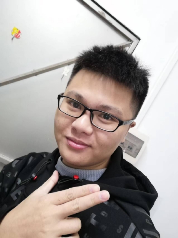 小小梦执的第一张照片--成都相亲服务中心
