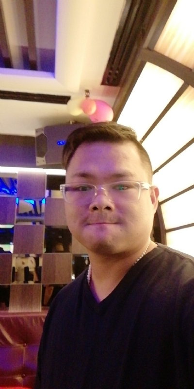 单名一个伟的第一张照片--成都相亲服务中心