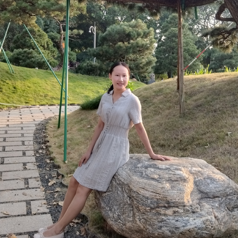 欣欣向荣的第一张照片--成都相亲服务中心