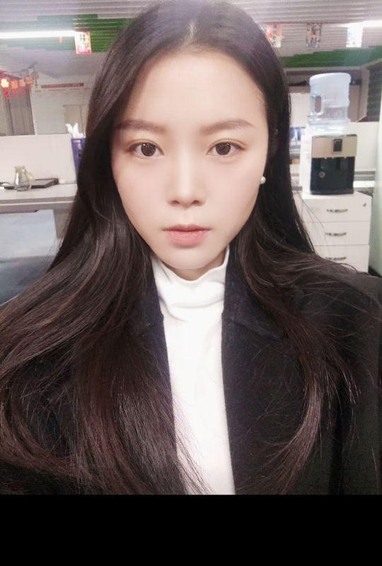 小月半的第一张照片--成都相亲服务中心