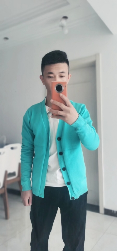 康荣振的第一张照片--成都相亲服务中心