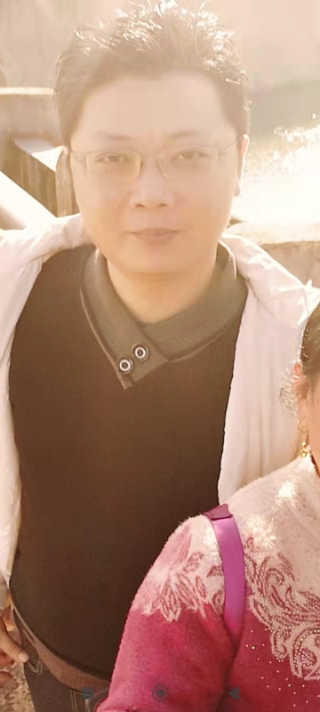 邓生的第二张照片--成都相亲服务中心