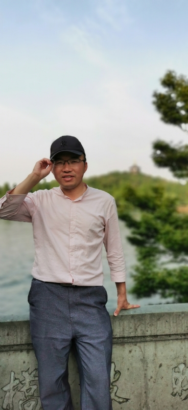 大叔有点忙的第三张照片--成都相亲服务中心