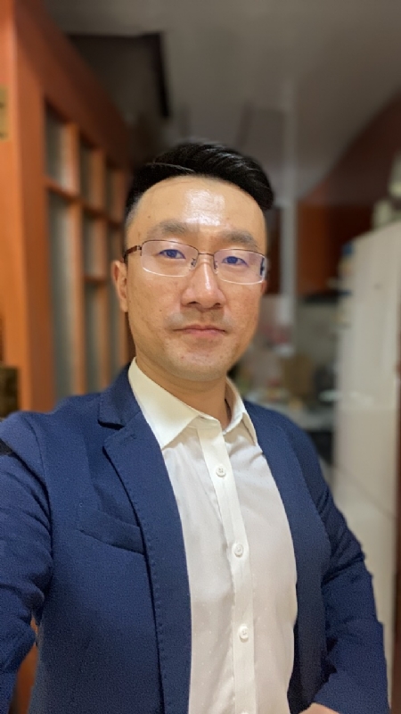 笑看人生的第一张照片--成都相亲服务中心