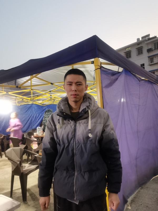 谁谁谁的第一张照片--成都相亲服务中心