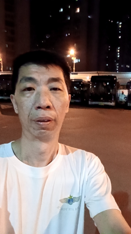 小丑的第一张照片--成都相亲服务中心