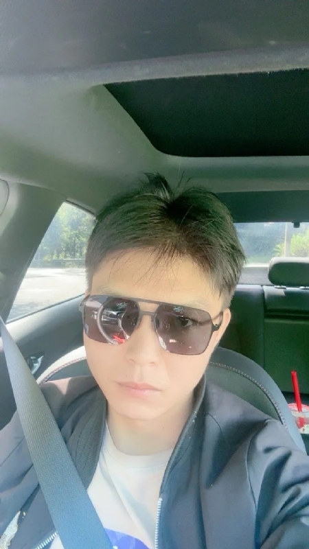 怀念的第一张照片--成都相亲服务中心