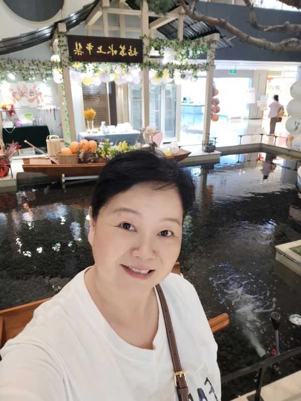丁姐爱生活的第三张照片--成都相亲服务中心