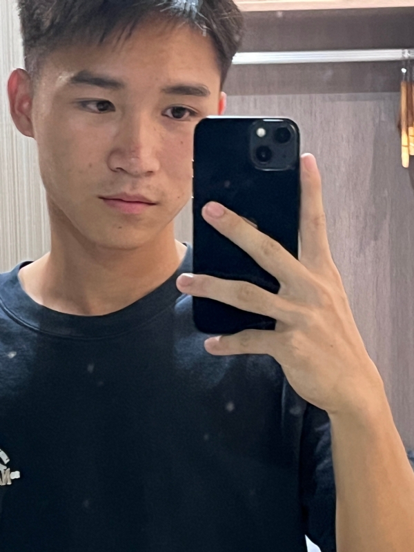 画家的第二张照片--成都相亲服务中心
