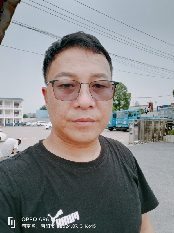 楚辞的第二张照片--成都相亲服务中心