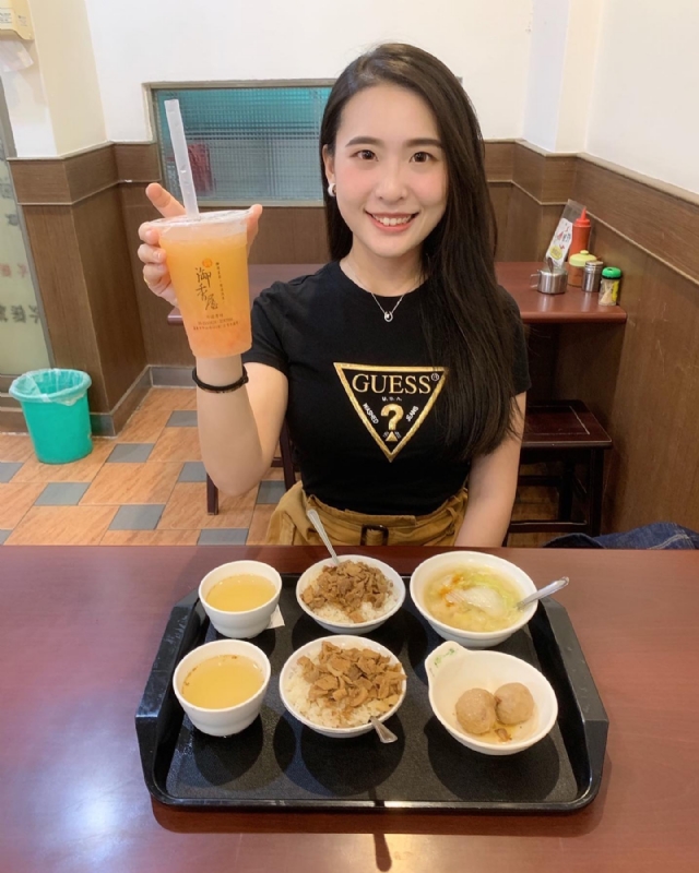涵涵的第一张照片--成都相亲服务中心