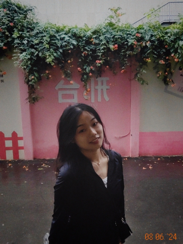 范范的丸子头的第一张照片--成都相亲服务中心