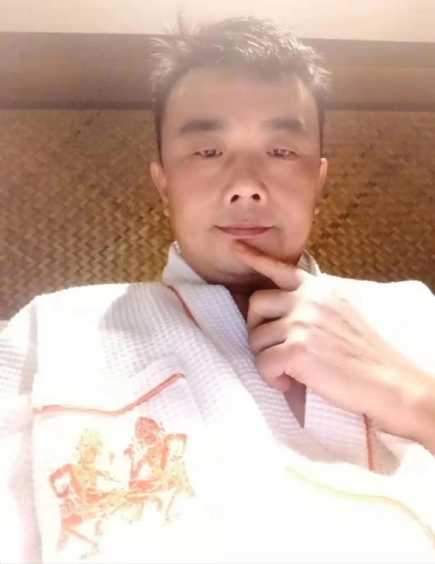 青锋的第一张照片--成都相亲服务中心