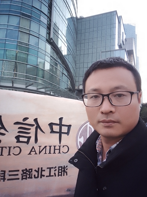 晚秋的第一张照片--成都相亲服务中心