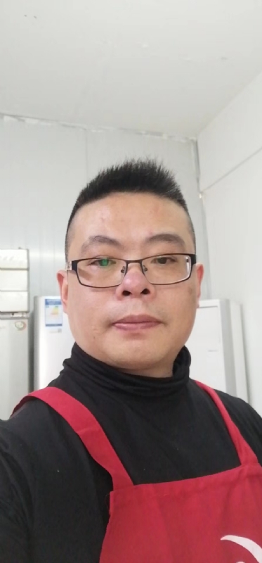 努力奋斗的第一张照片--成都相亲服务中心