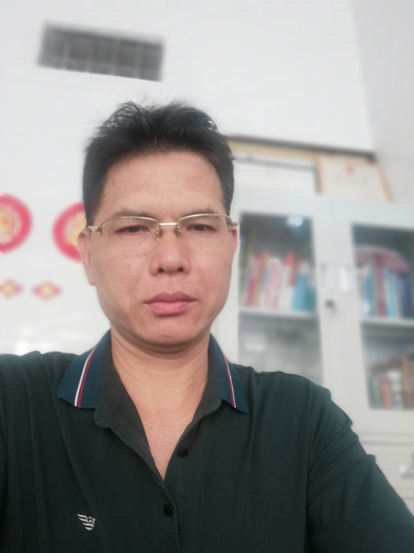 后视镜的第一张照片--成都相亲服务中心