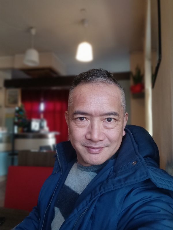 大龙的第一张照片--成都相亲服务中心
