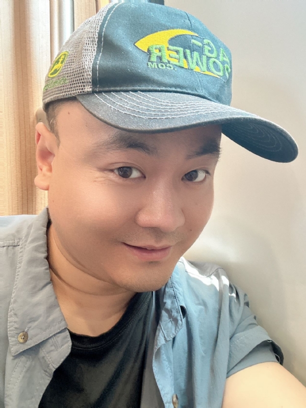 冰的第二张照片--成都相亲服务中心