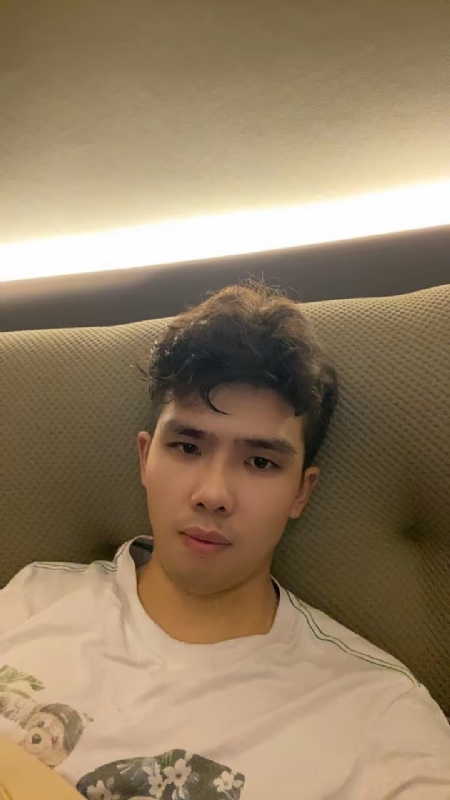 阿龙设计师的第一张照片--成都相亲服务中心