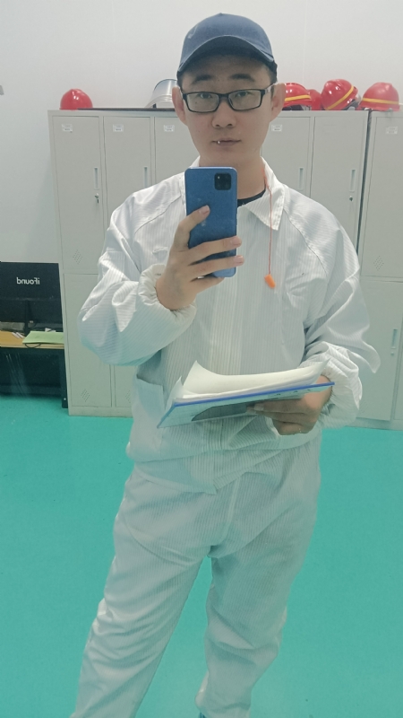 黑黑一笑的第四张照片--成都相亲服务中心