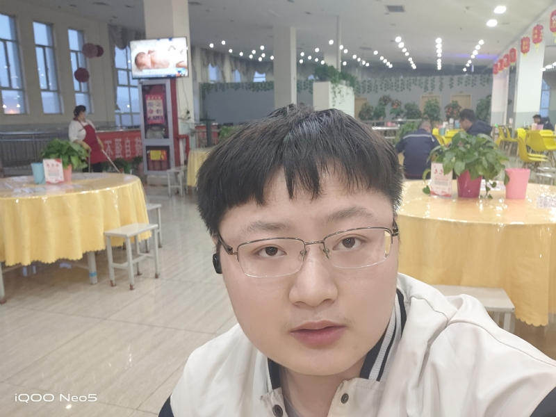 跳楼机的第一张照片--成都相亲服务中心