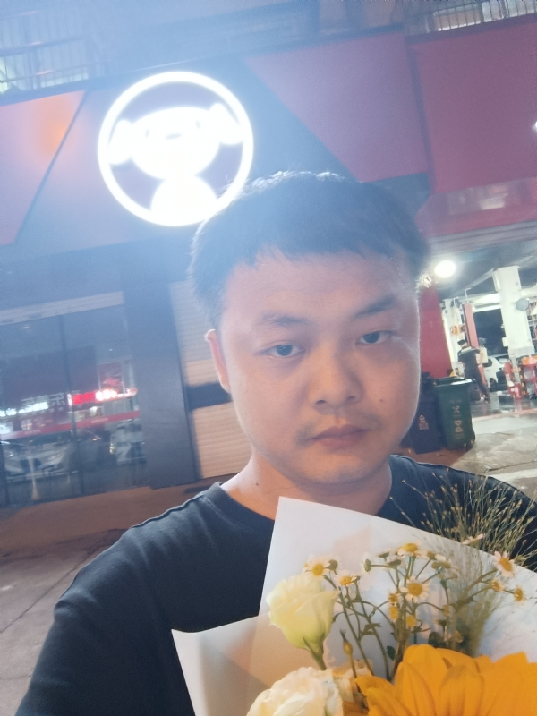 小陈的第一张照片--成都相亲服务中心