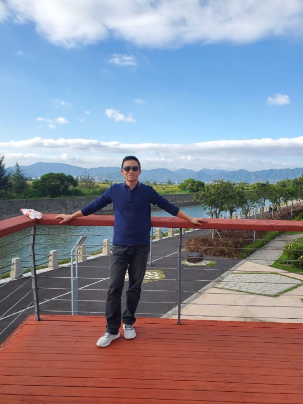 峰戈的第二张照片--成都相亲服务中心