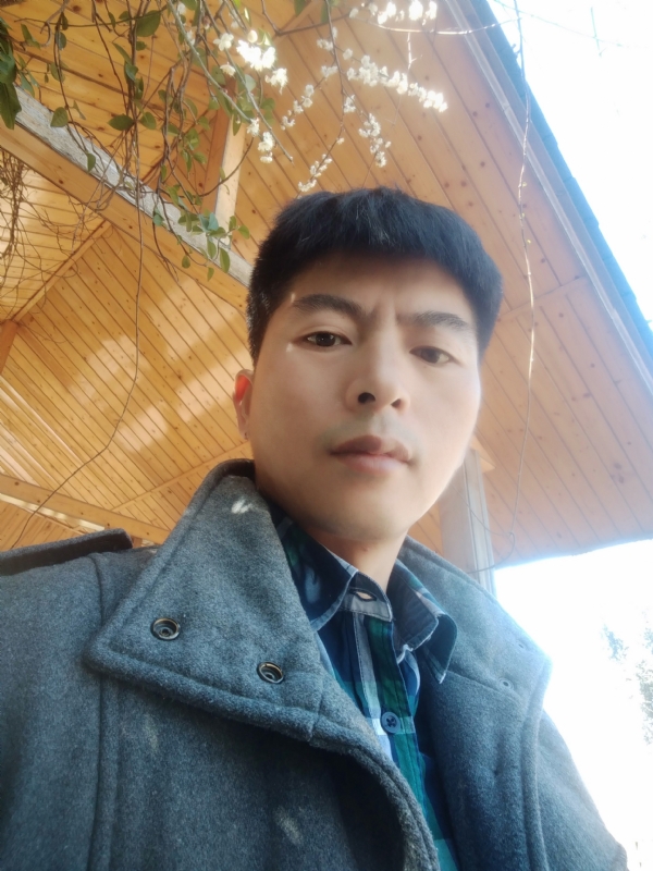 阿明的第二张照片--成都相亲服务中心