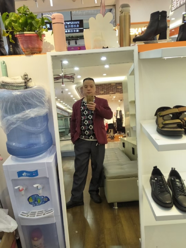 真诚征婚的第四张照片--成都相亲服务中心