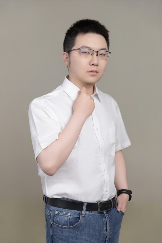 晏先生的第一张照片--成都相亲服务中心