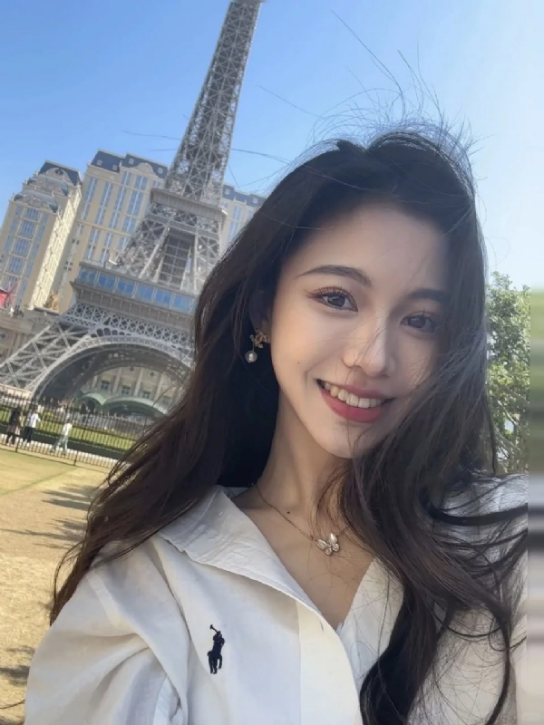 Anna的第一张照片--成都相亲服务中心