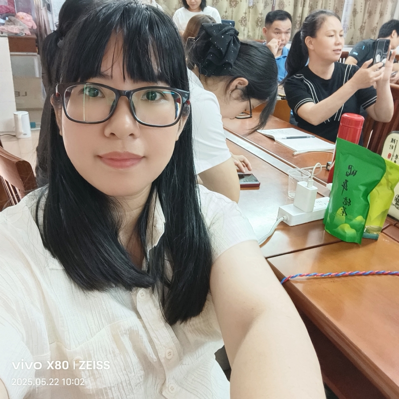 雯城慧敏的第一张照片--成都相亲服务中心