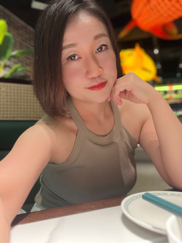 Mimi321的第一张照片--成都相亲服务中心