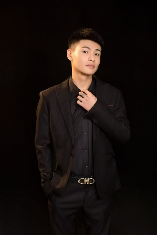 刘小船的第一张照片--成都相亲服务中心