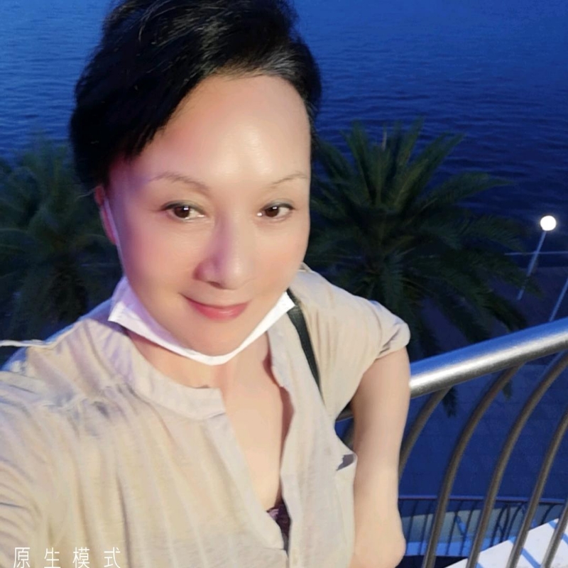 hong的第一张照片--成都相亲服务中心