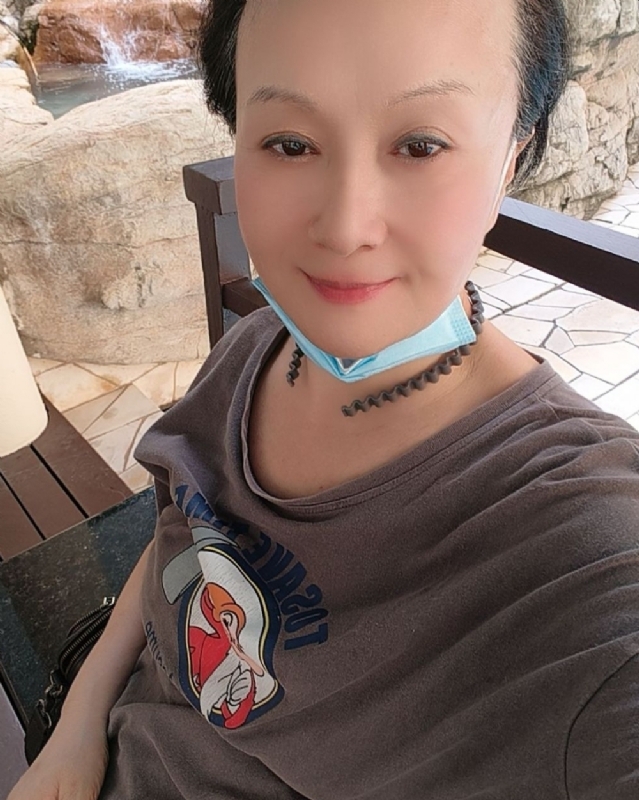 hong的第二张照片--成都相亲服务中心