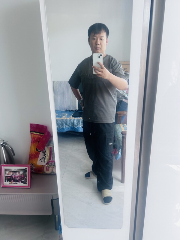 黄先生的第一张照片--成都相亲服务中心