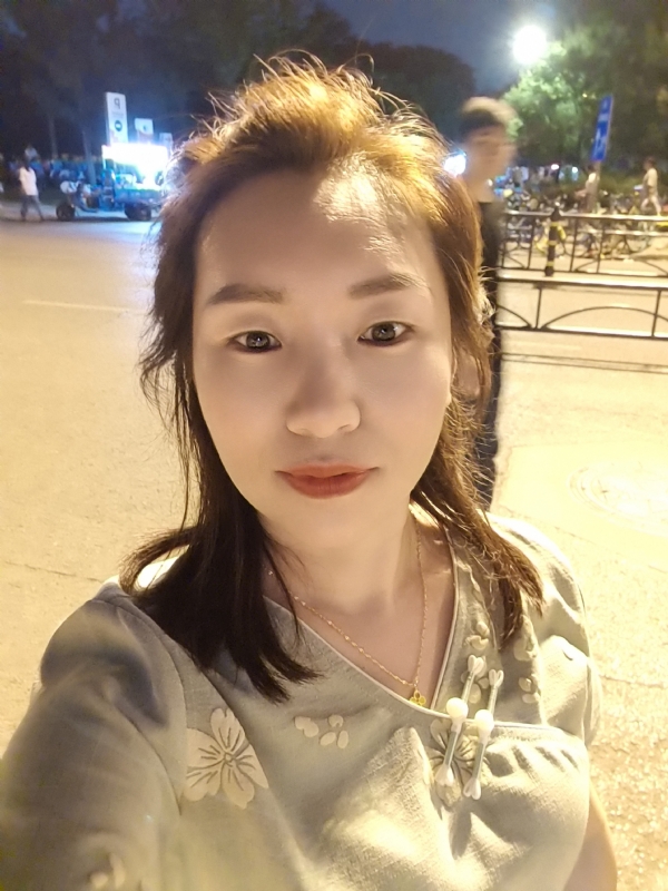 最美的期待的第一张照片--成都相亲服务中心